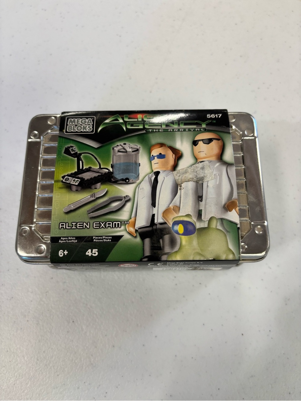 Mega Bloks Alien Attack 'Alien Exam' Playset - Silver Tin, Green Box